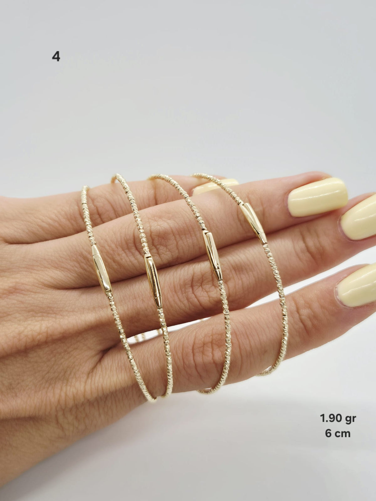 14K Gold Diamond-Cut Bangle Bracelet