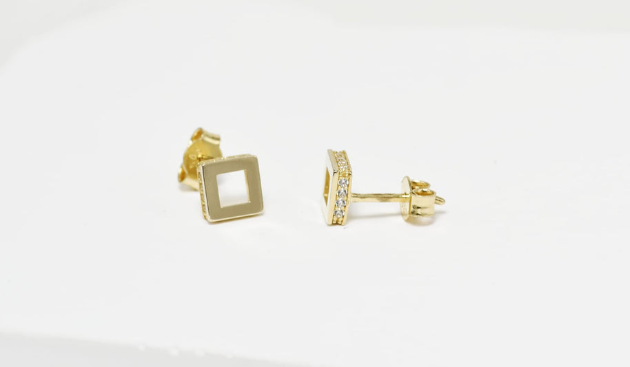 Square Stud Earrings with Zircon Detail