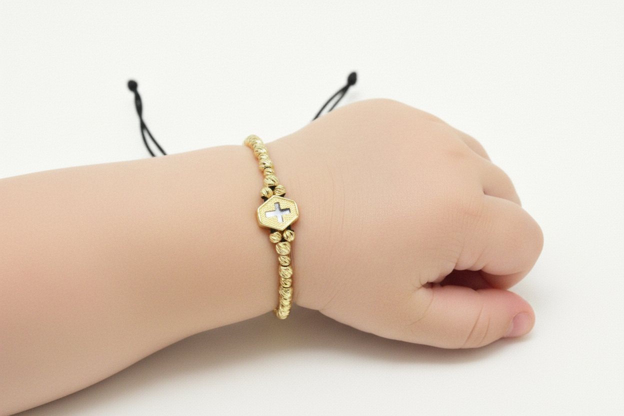 14K Gold Red Cord Bracelet – Baby Feet Charm (Engravable)