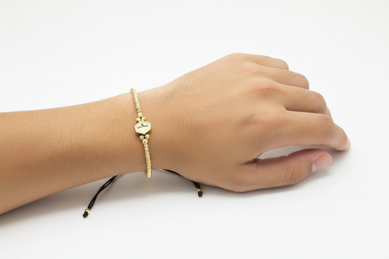 14K Gold Red Cord Bracelet – Baby Feet Charm (Engravable)