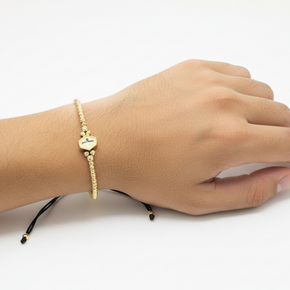 14K Gold Red Cord Bracelet – Baby Feet Charm (Engravable)