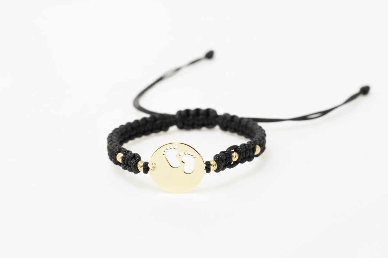 14K Gold Red Cord Bracelet – Baby Feet Charm (Newborn Size)