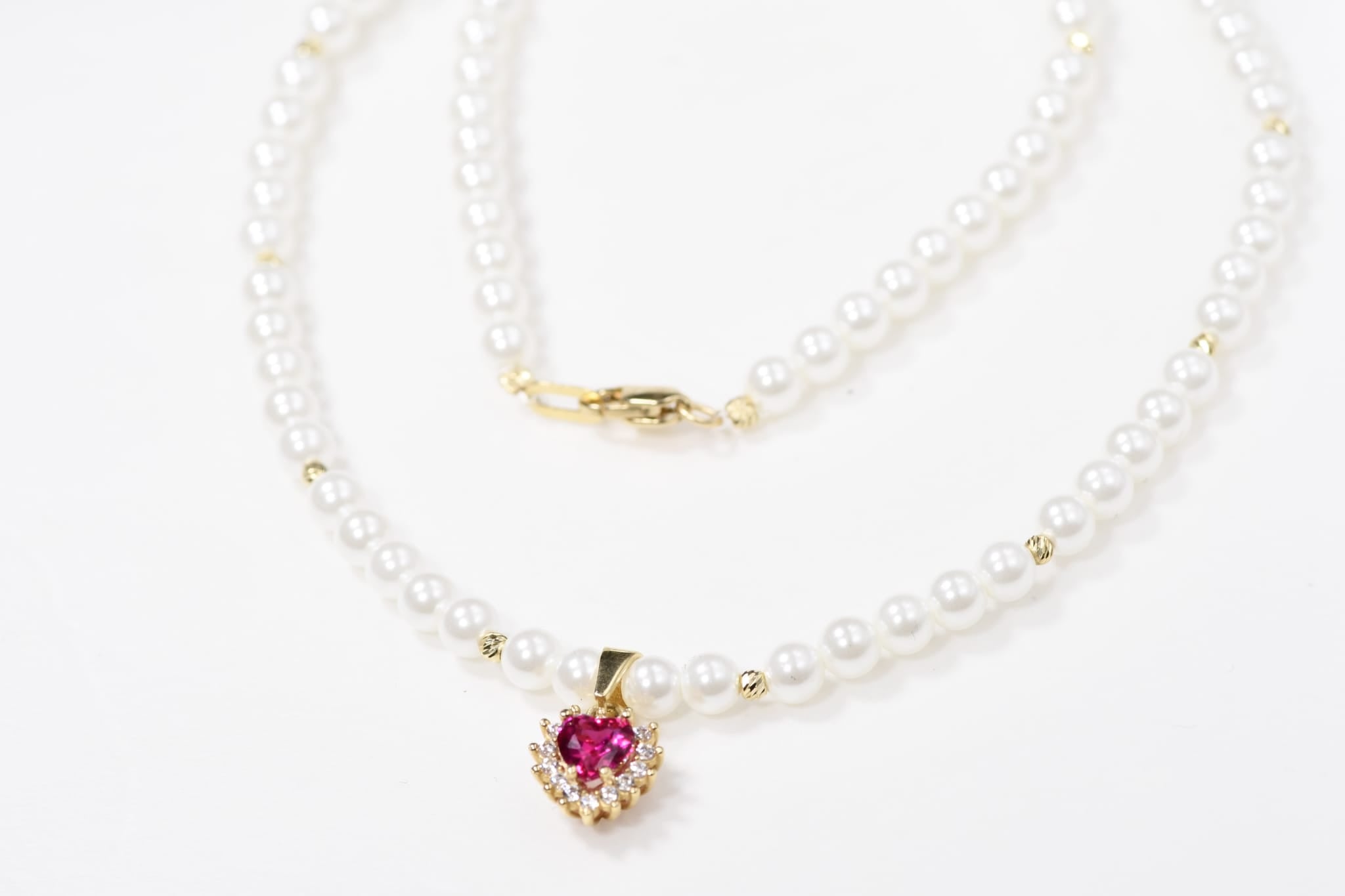 Pearl Necklace with Heart Pendant – 14K Gold (585) & Zircon Details