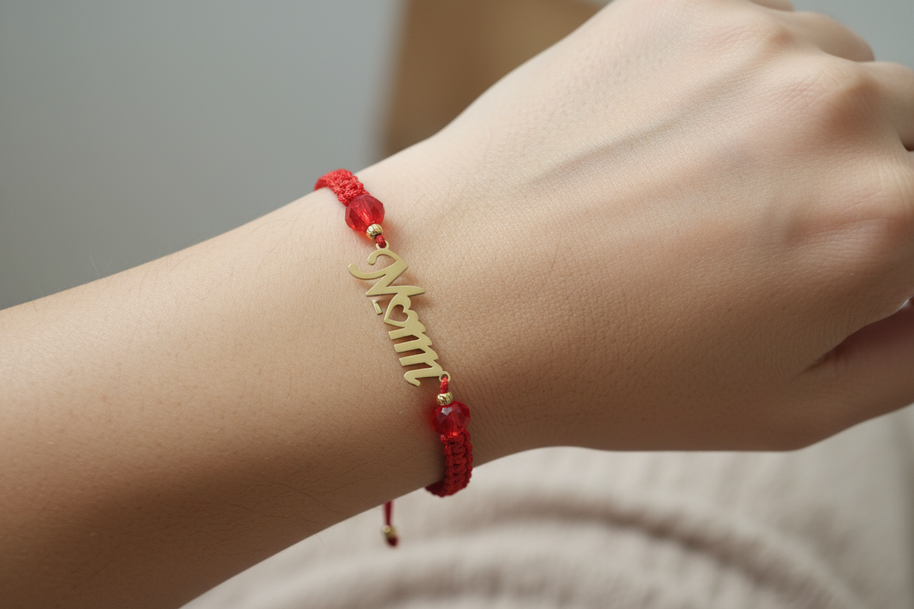 Red Macrame “Mom” Bracelet – 14K Gold (585)
