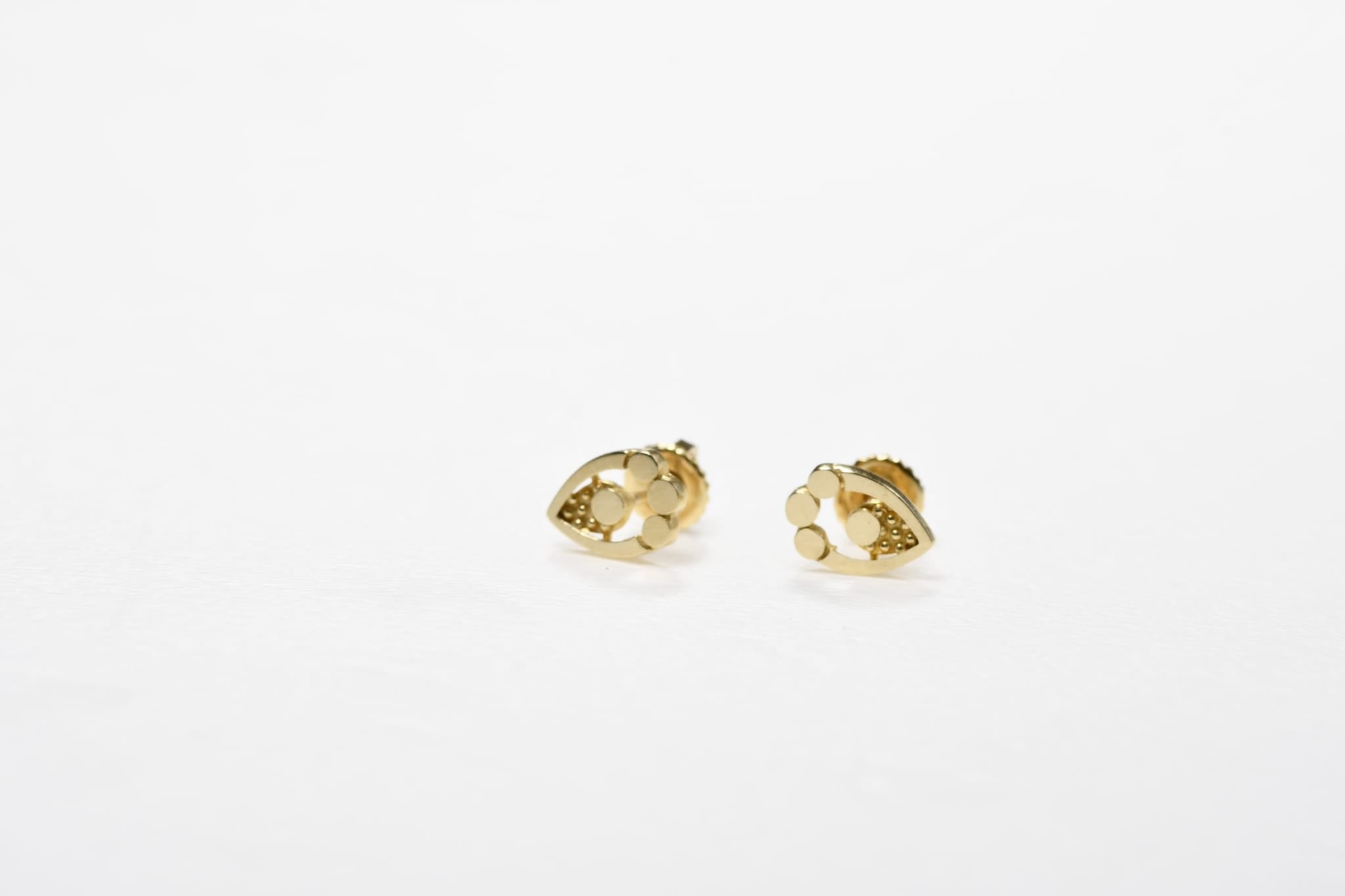 14K Gold Paw Print Stud Earrings | 585 Gold Screw Back Earrings | Minimal Gold Kids Earrings
