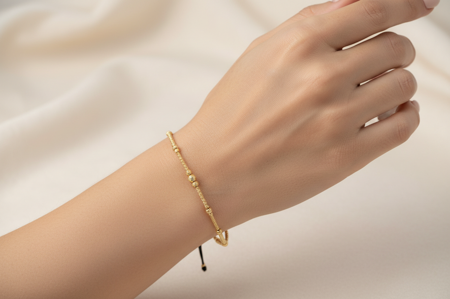 put this bracelet on sexy woman s hand
