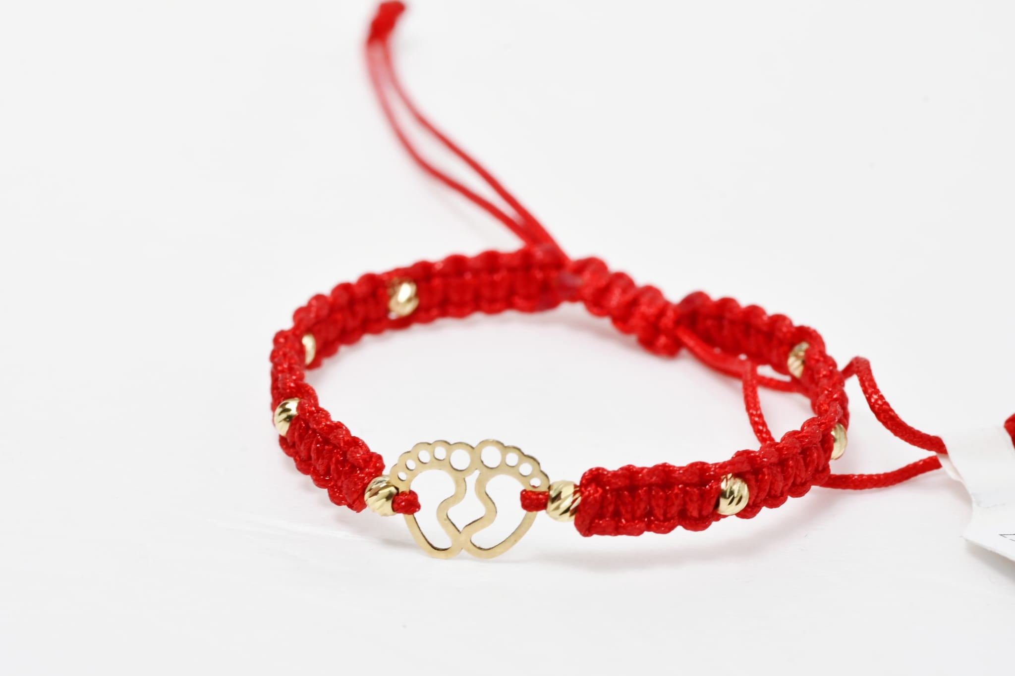 Red Cord Bracelet with Baby Footprints Charm – 14K Gold