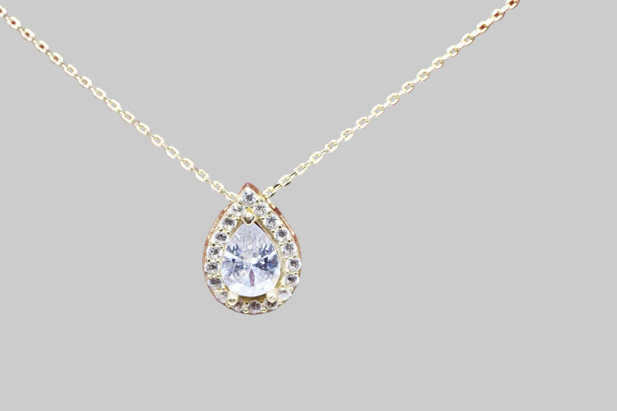 Pear-Shaped Pendant Necklace