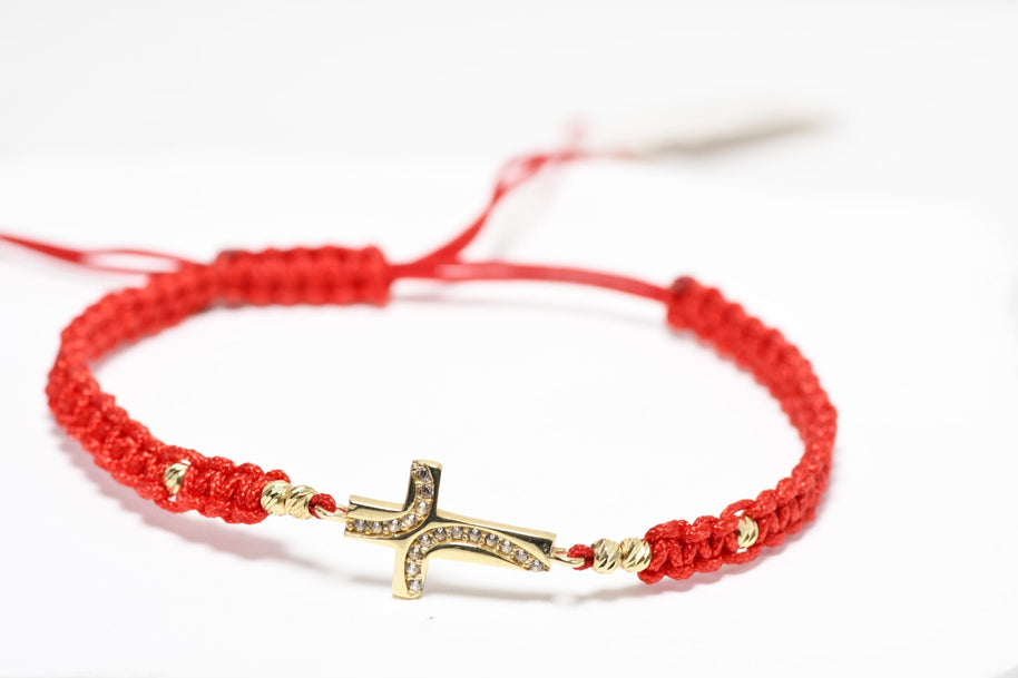 Red String Pavé Cross Bracelet – 14K Gold