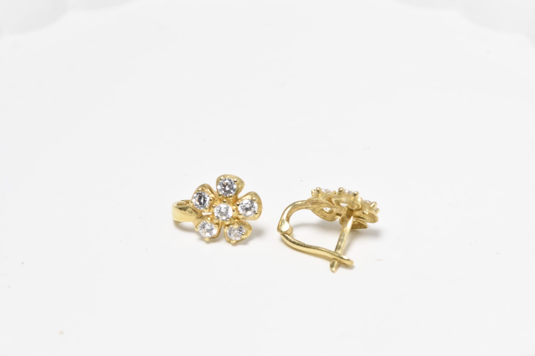 14K Gold Children’s Flower Earrings