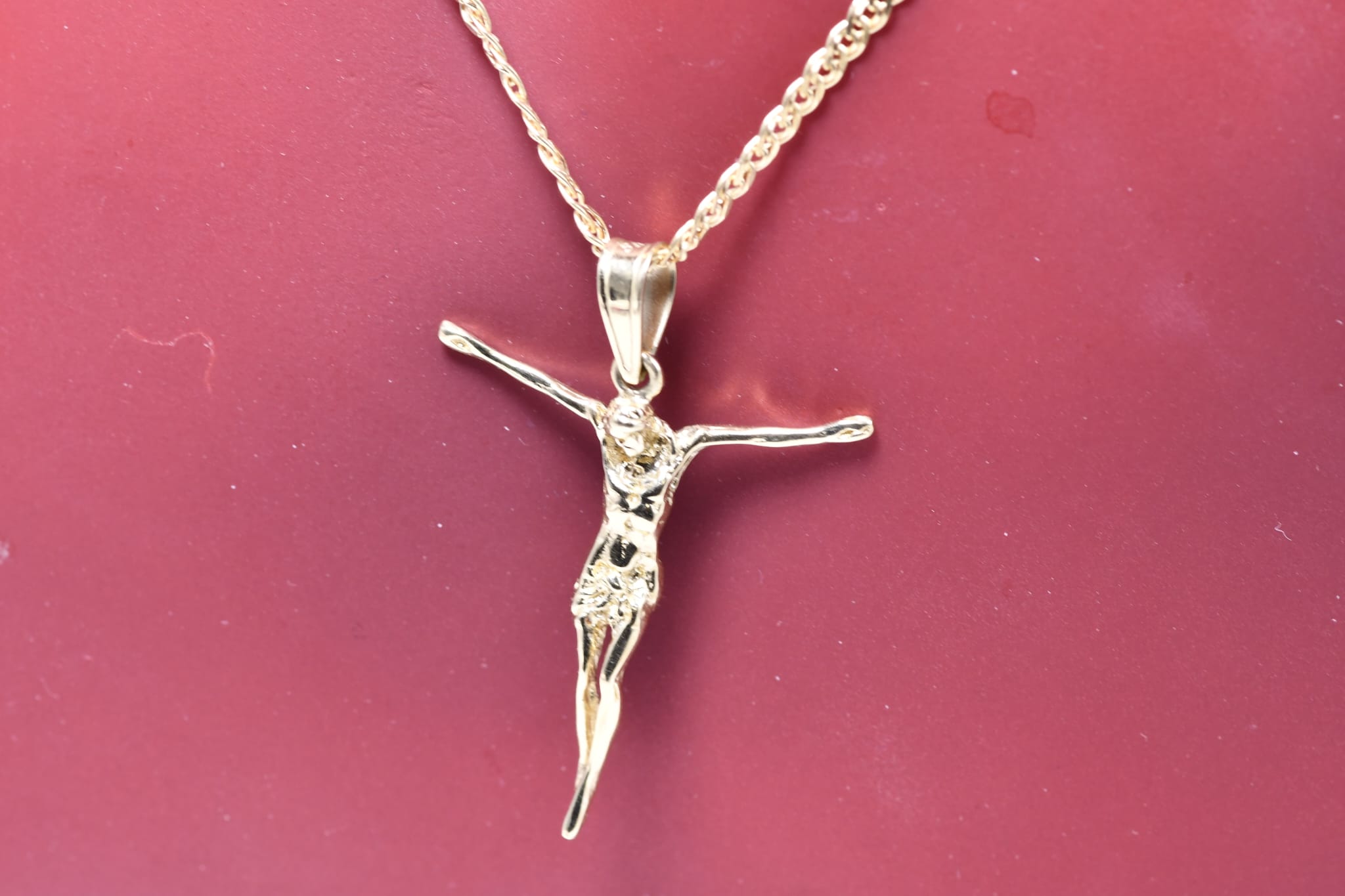 14K Gold Jesus Pendant Necklace – 55 cm