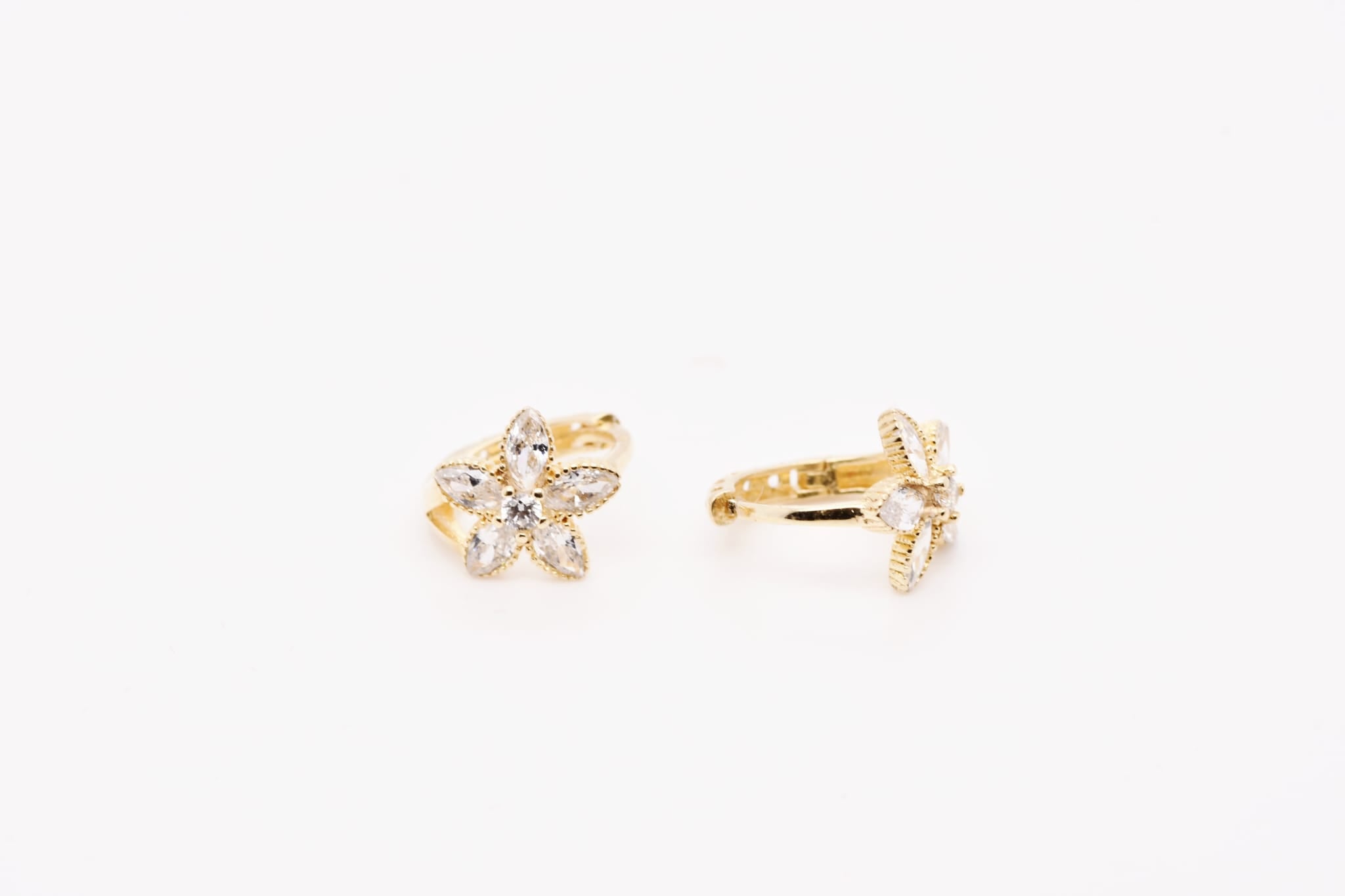 14K Gold Flower Earrings for Children – 1cm