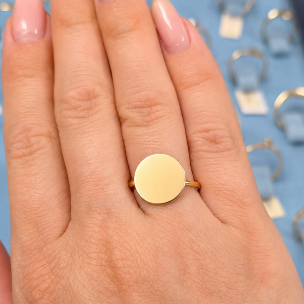 14K Gold Large Disc Signet Ring – Engravable