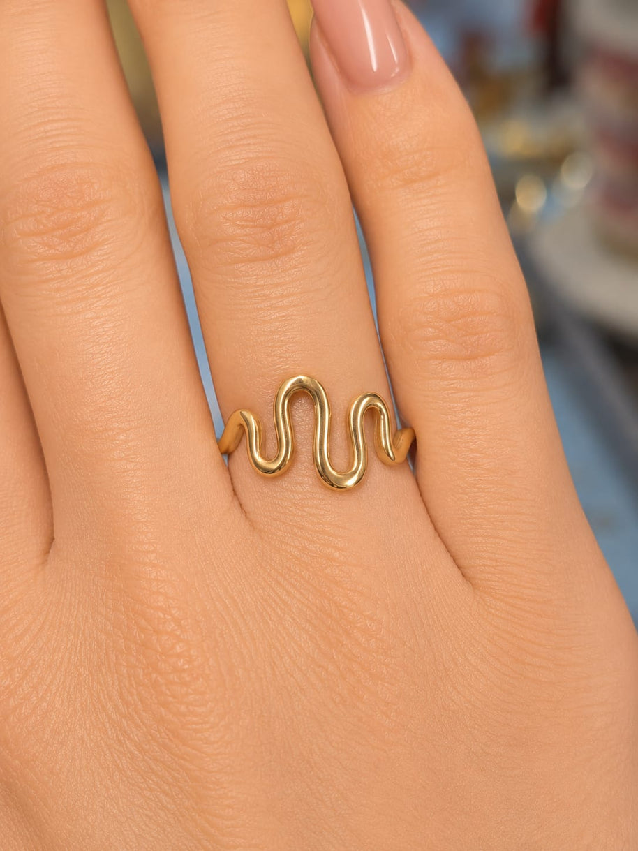 14K Yellow Gold Snake Wave Ring