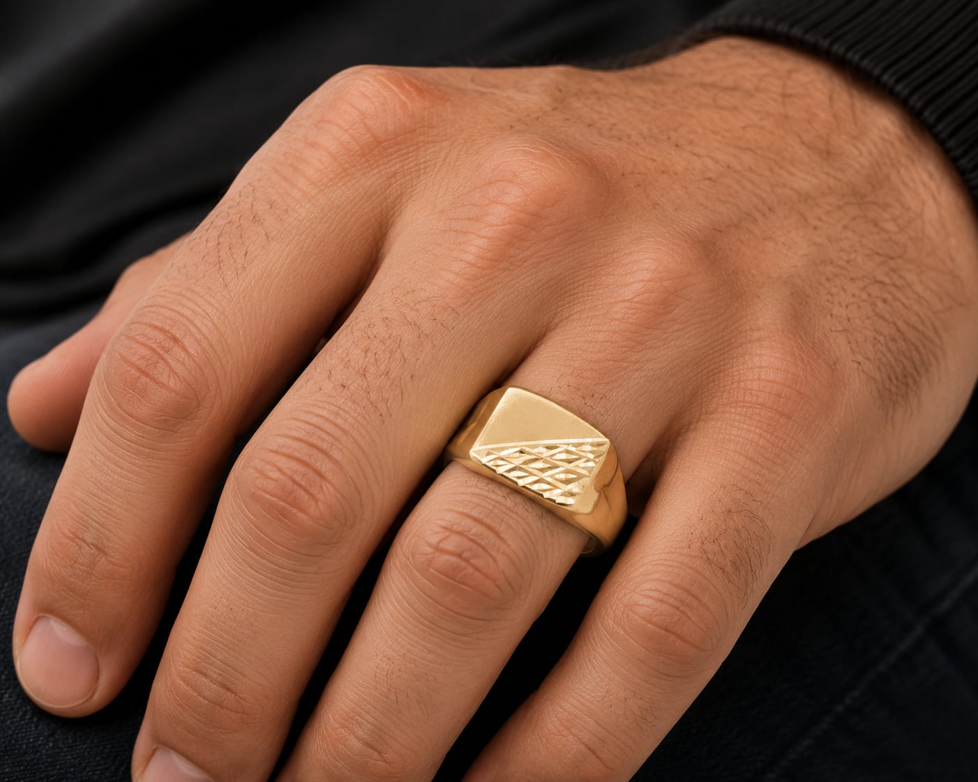 14K Gold Diamond-Cut Signet Ring – Victoni