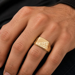 14K Gold Diamond-Cut Signet Ring – Victoni